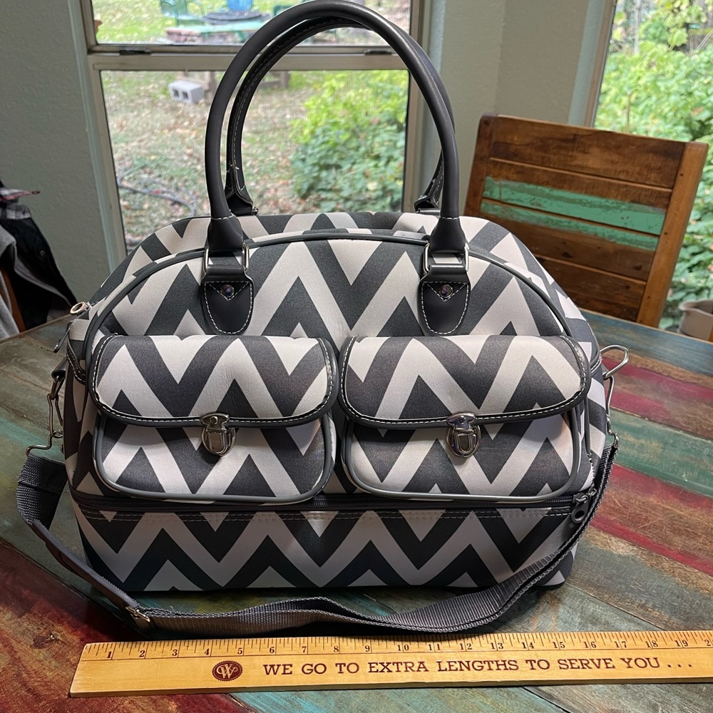 Travel carry on bag purse.